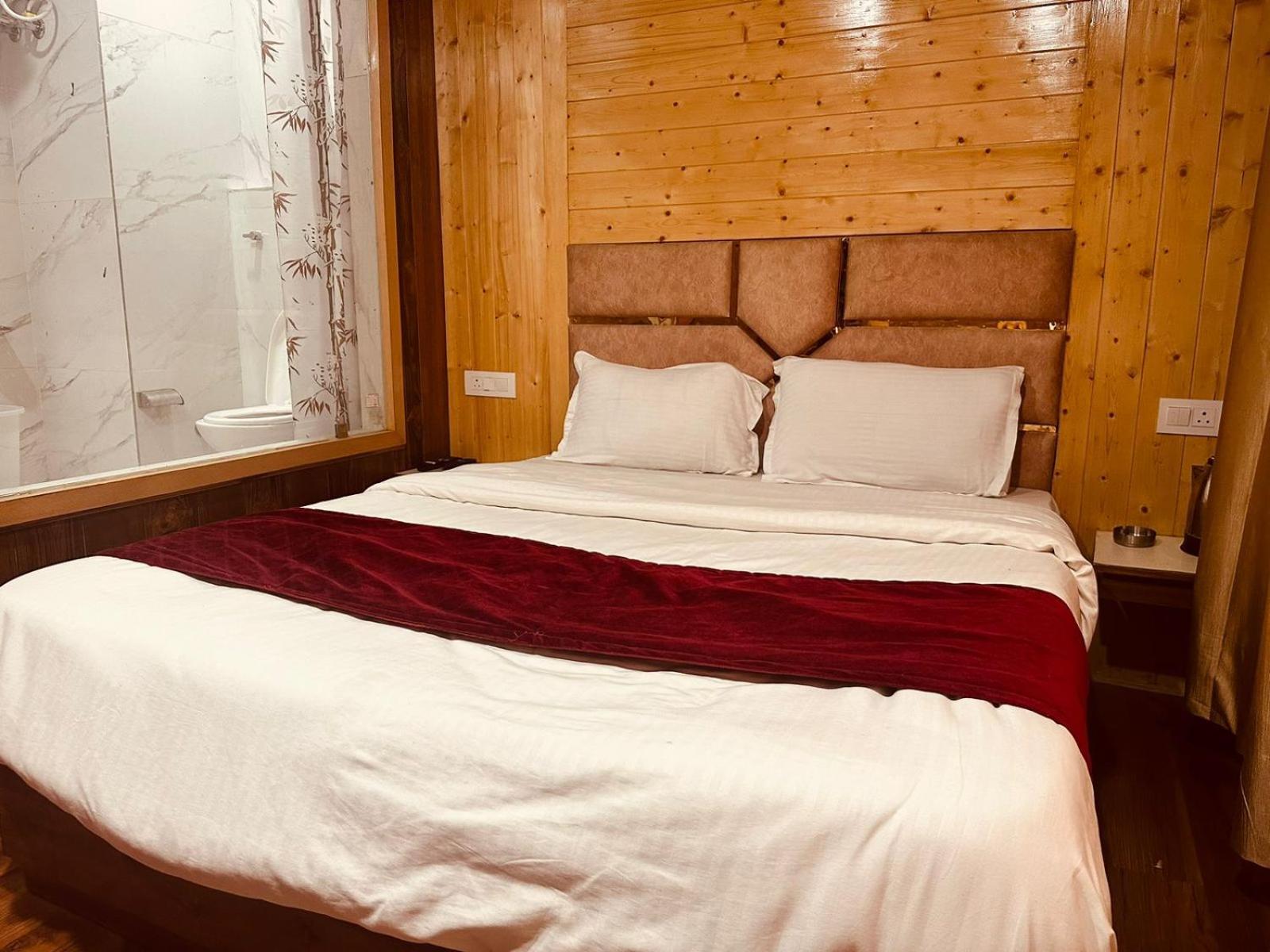 The Asha Residency - Majestic Mountain View , Homestay