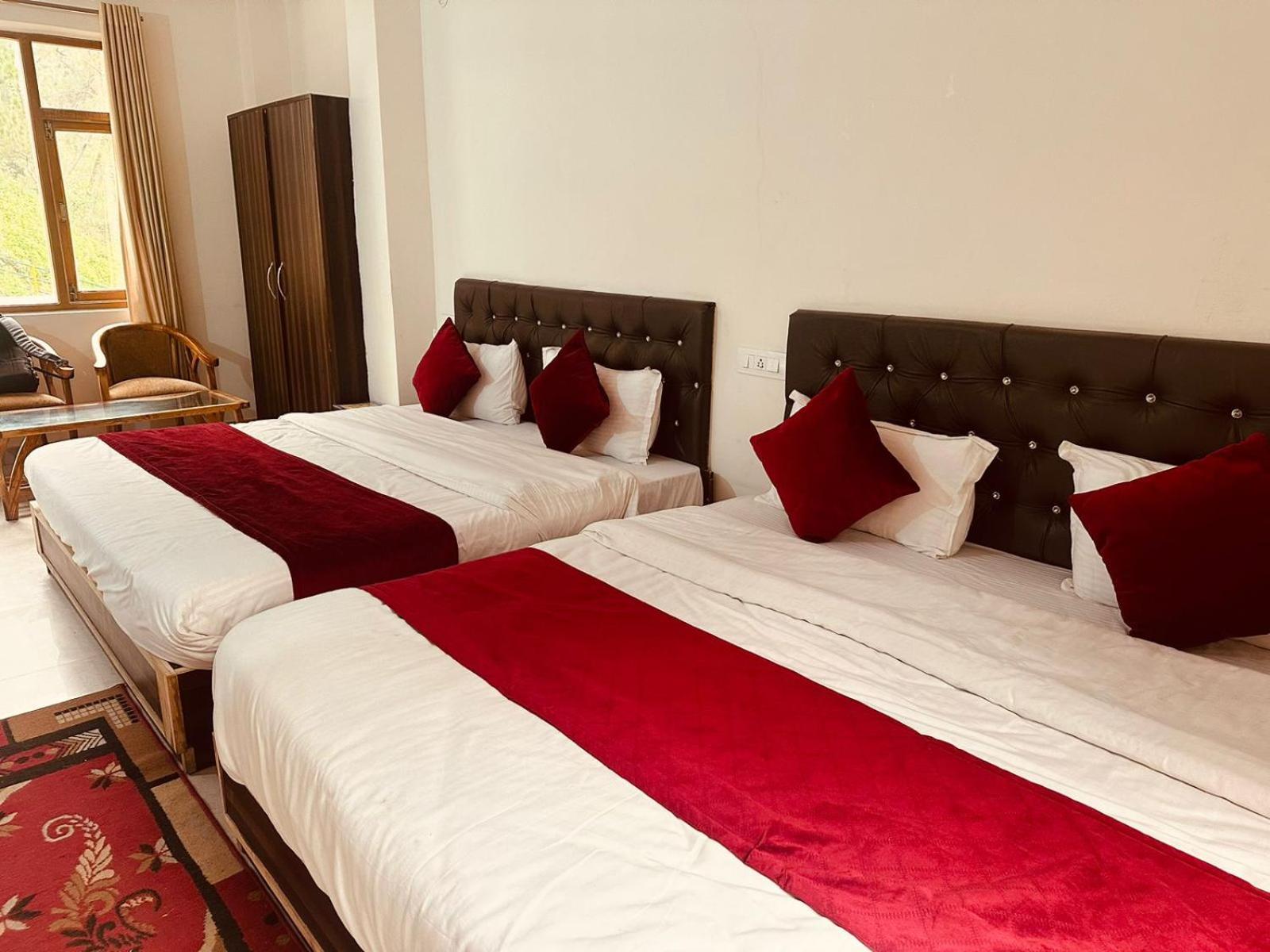 The Asha Residency - Majestic Mountain View , Homestay *